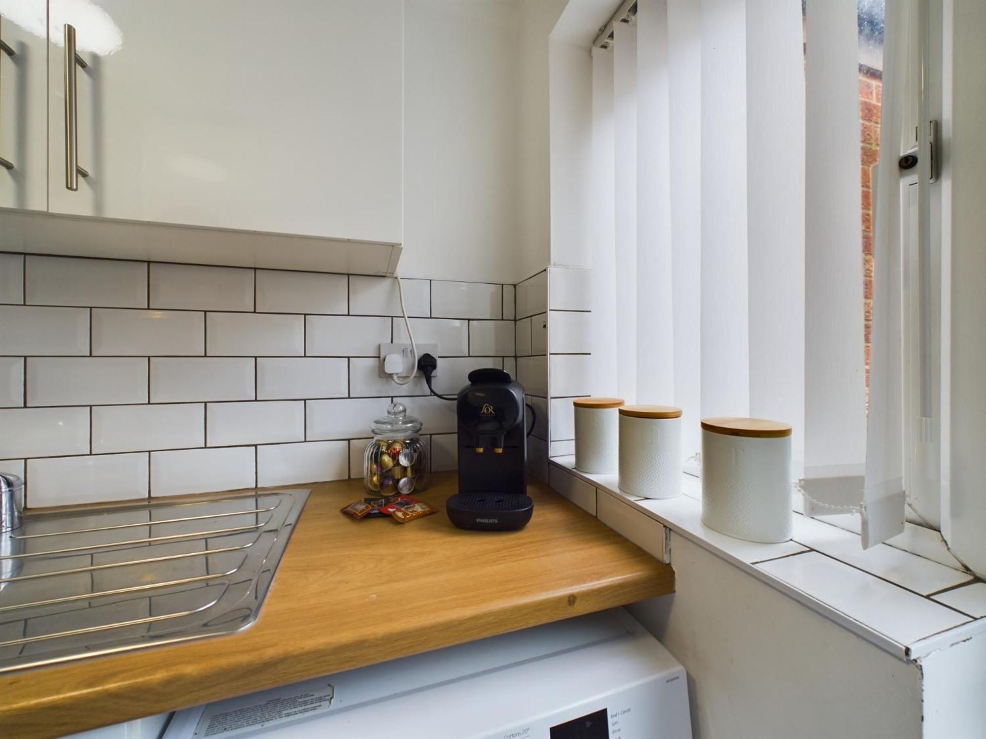 Charming Apartments - Cosy Retreat - Short Drive To City Centre - Free Parking 리버풀 외부 사진